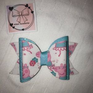Peppa pig bow